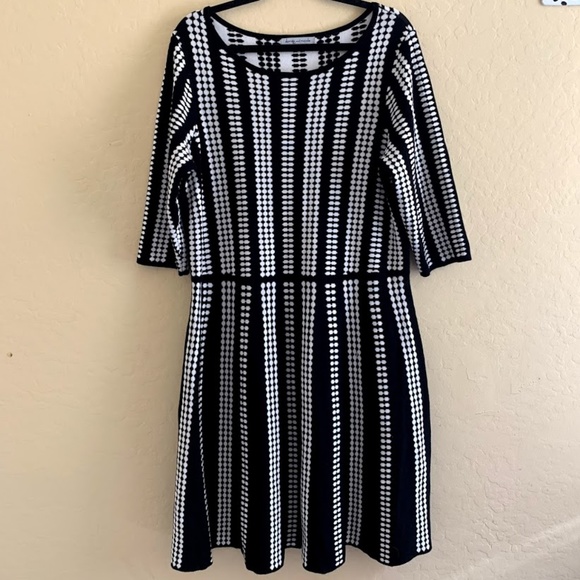 2XL Sweater Dress Knit Round Neck Black Beige Polk
